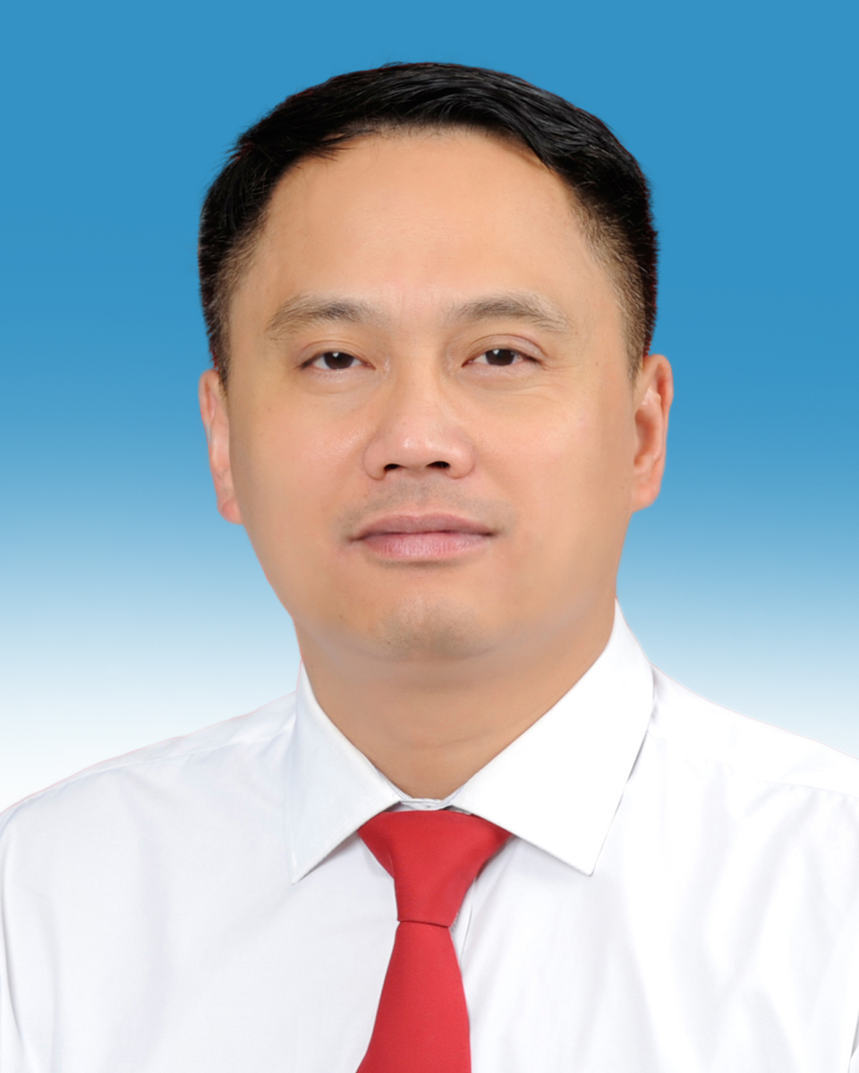 局三级调研员韩鸣